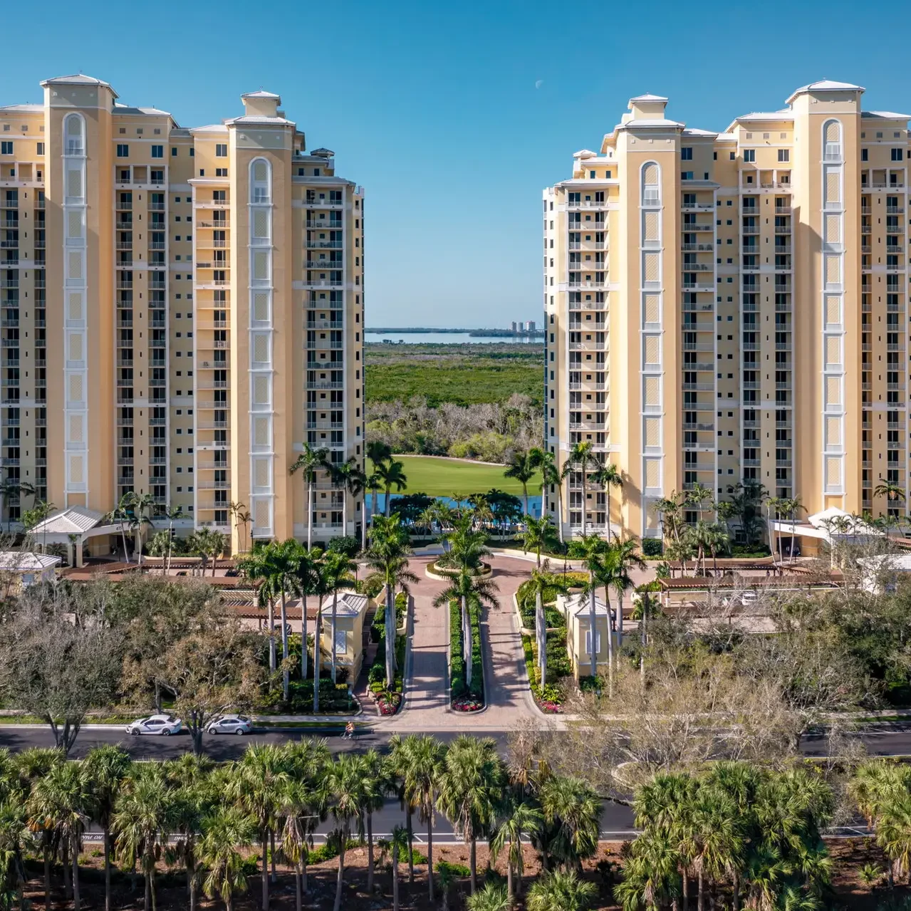 <a href="http://realestate.www.westbayclubhomes.com/i/jasmine-bay-towers">Jasmine Bay Towers</a>